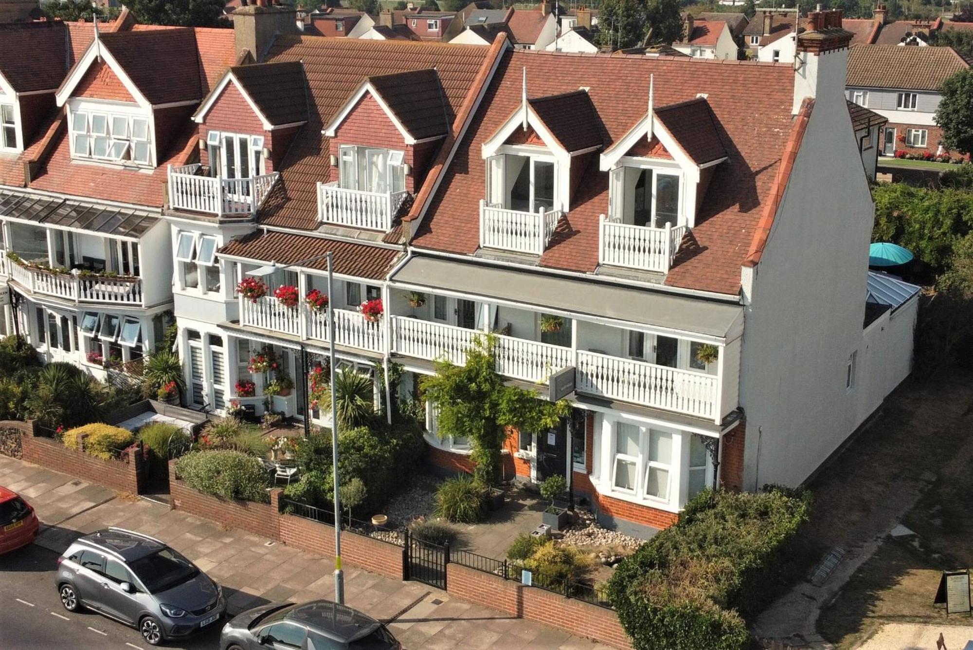 Beaches Guest House Саутенд-он-Си Экстерьер фото